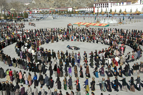 Citizens enjoy standard dance of happiness           Helping the children of farmers and herdsmen to get a decent education     "Education should start with children," as Deng Xiaoping put it when he talked of the issue of education.               Lhasa sparing no efforts to build the largest education town in Tibet     In 2012, Lhasa unprecedentedly wrote education into its No. One file of the year.     The metamorphosis of herdsmen in Lhasa: from meadow to mallFree Physical Examination Sets People at EaseNew residency compounds along riverside of Lhasa bring happier life to the localSpending Those Later Years in Happiness