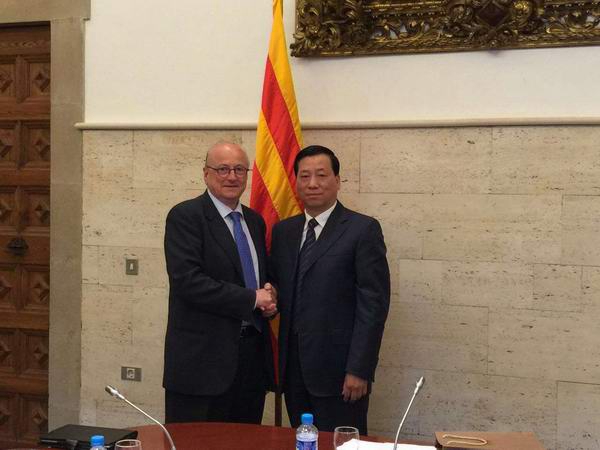 Chairman Lv Yongjie Meets Secretary General of Catalonian Government Juan A. Samaranch