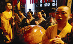 Saffron-collar workers - a Buddhist break