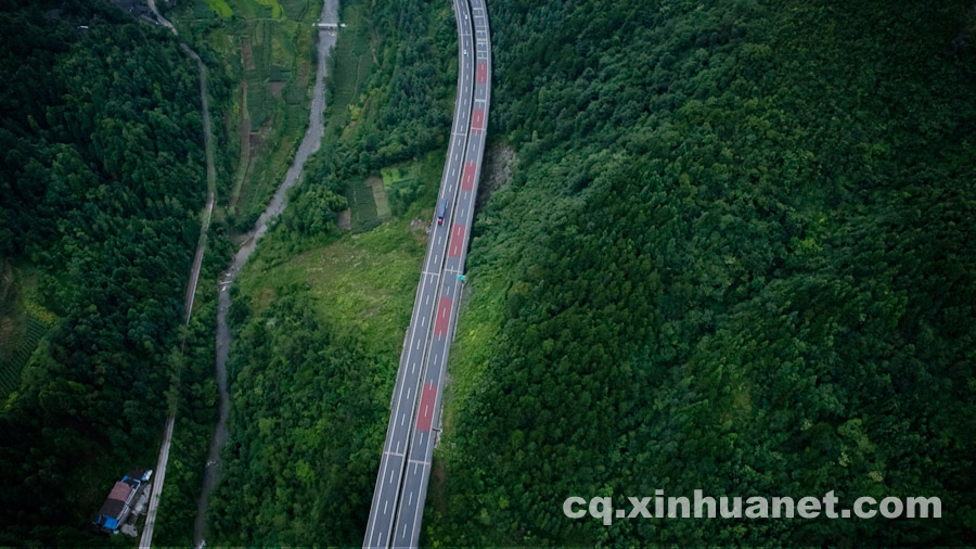 Aerial photos of highways in the 'Mountain City'