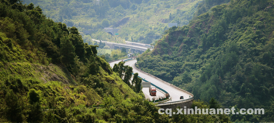 Aerial photos of highways in the 'Mountain City'