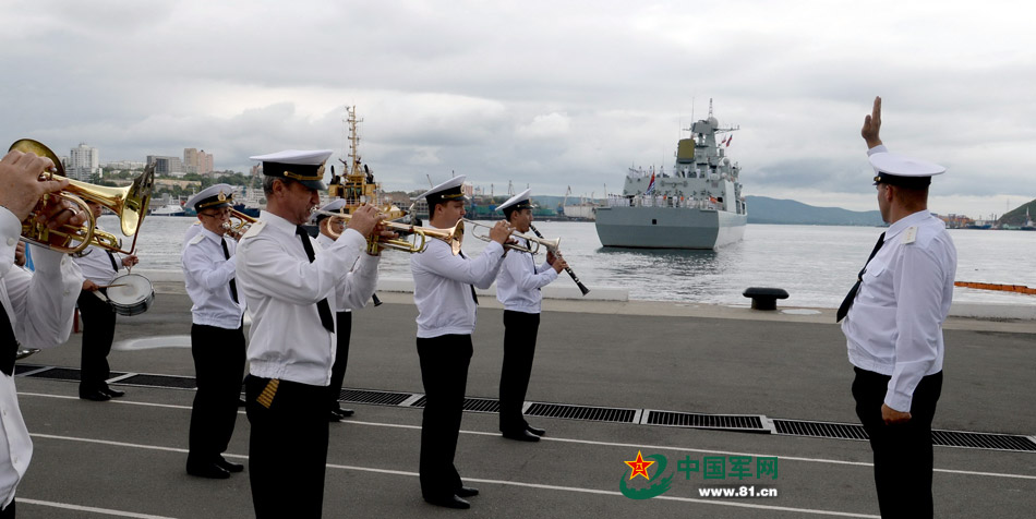 Chinese, Russian frigates leave Vladivostok during Joint Sea-2015 II drill