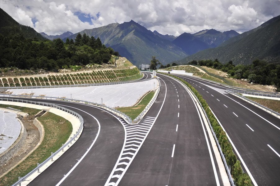 Fifty years of Connecting Tibet: Eight Traffic Landmarks