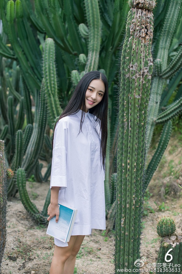 Have you met her? Campus belle from Wuhan University