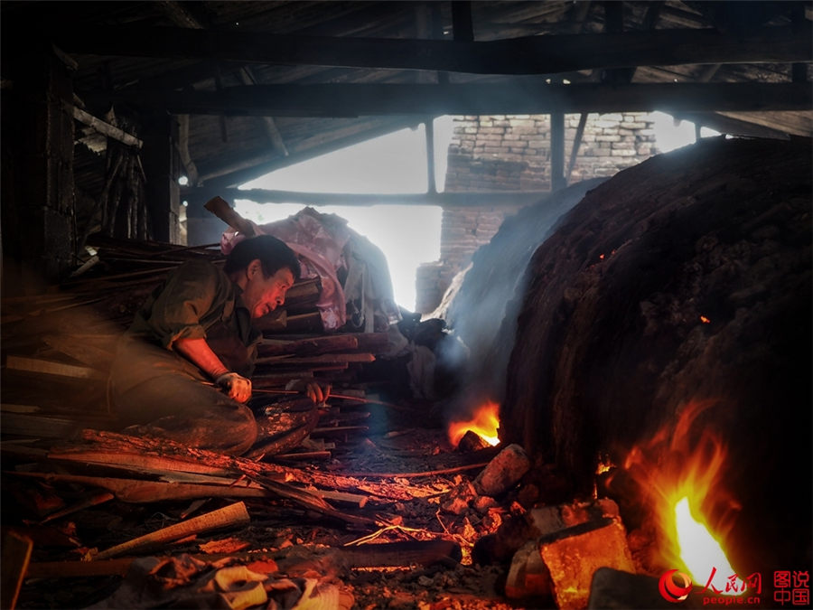 Traditional pottery workshop in Nanfeng