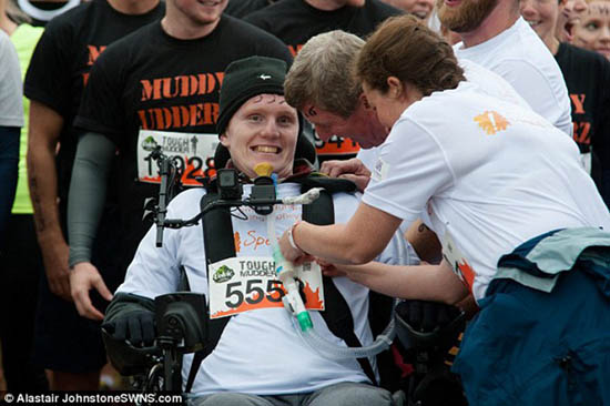 Car Crash Survivor Becomes World’s 1st Paralyzed Person to Join Tough Mudder