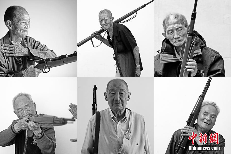 Remember the history: veterans’ “photos with guns”