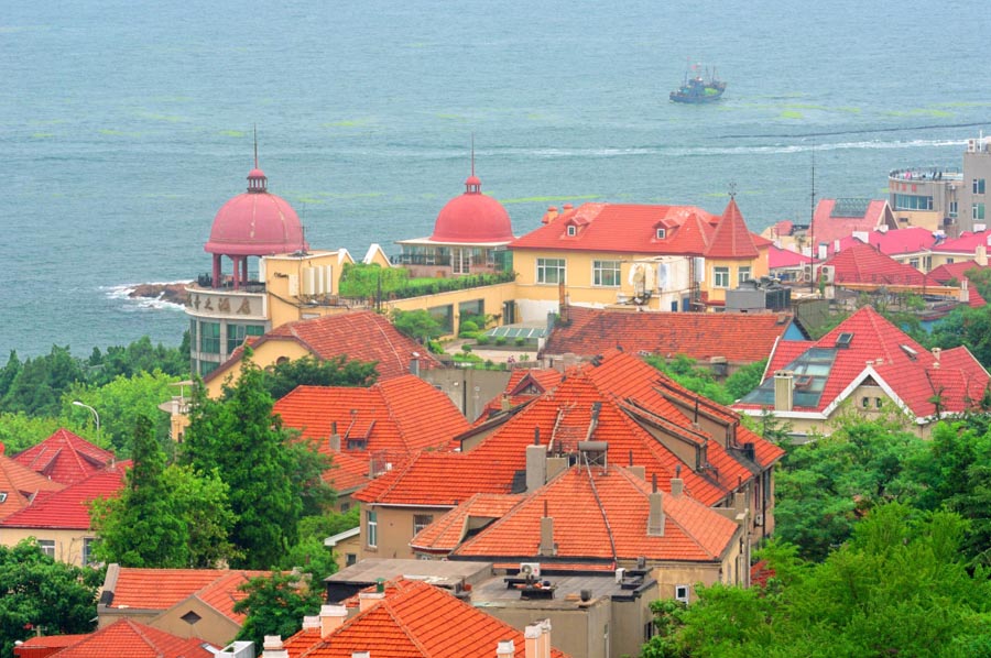 Beautiful sceneries of Badaguan in Qingdao