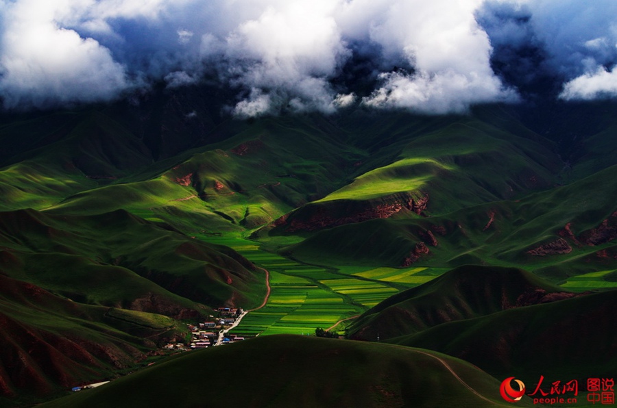 Splendid sceneries in China you should never miss for the summer