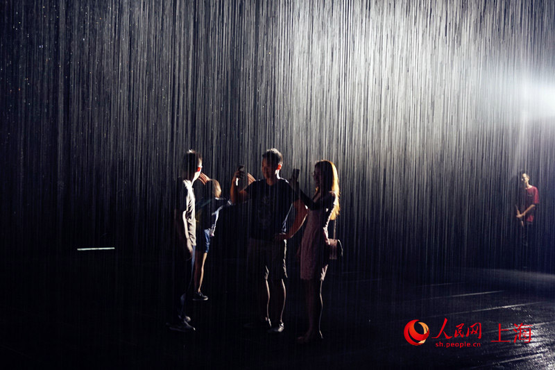Fantastic Rain Room opens in Shanghai 