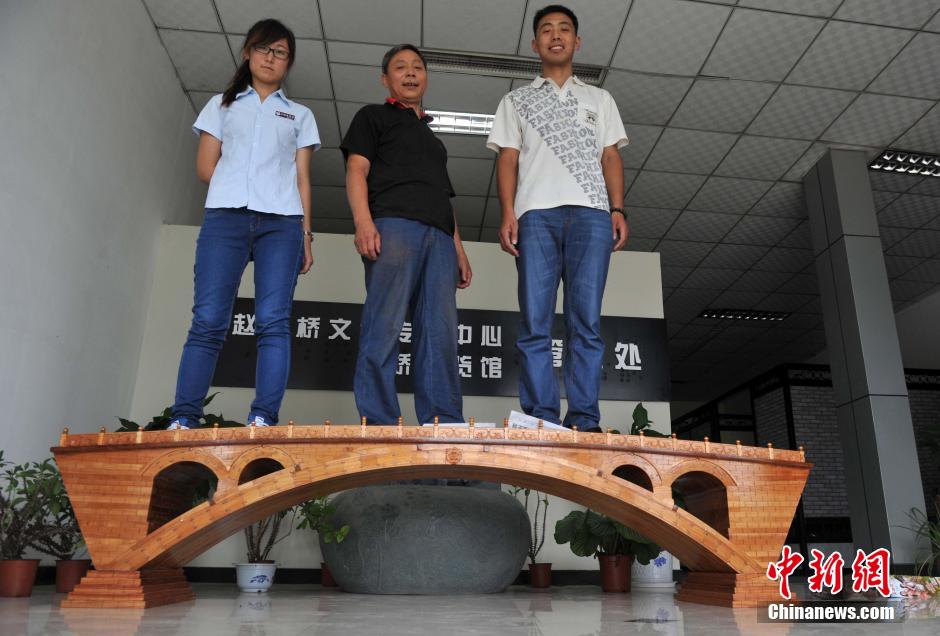 Miniature Zhaozhou Bridge made of 7000 pieces of wood