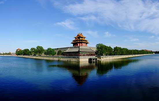 Beijingers enjoy blue skies for 15 days