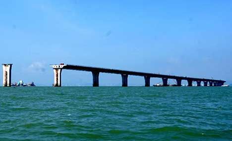 Construction of HK-Zhuhai-Macao Bridge enters final stage