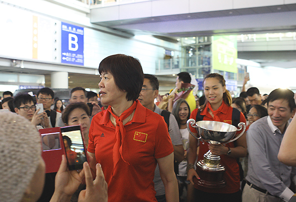 Jenny Lang and her girls' efforts behind the world title