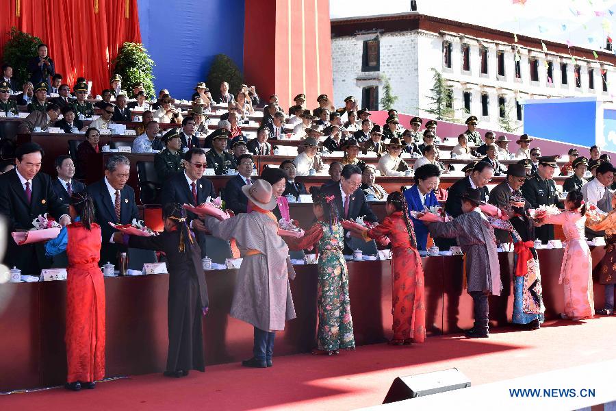 Liu Yandong delivers speech at 50th anniv. of Tibet autonomy ceremony