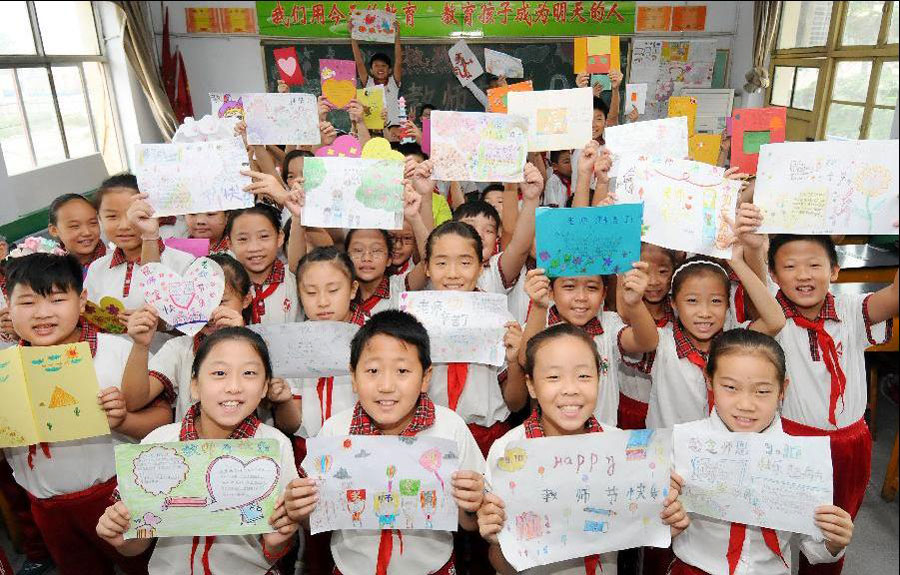 Students celebrate Chinese Teacher's Day