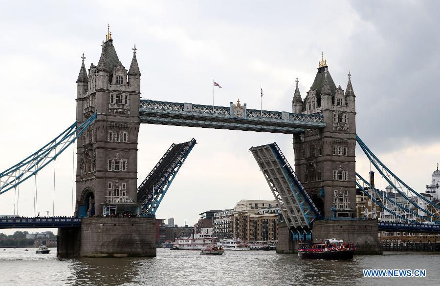 Queen Elizabeth II becomes Britain's longest-reigning monarch