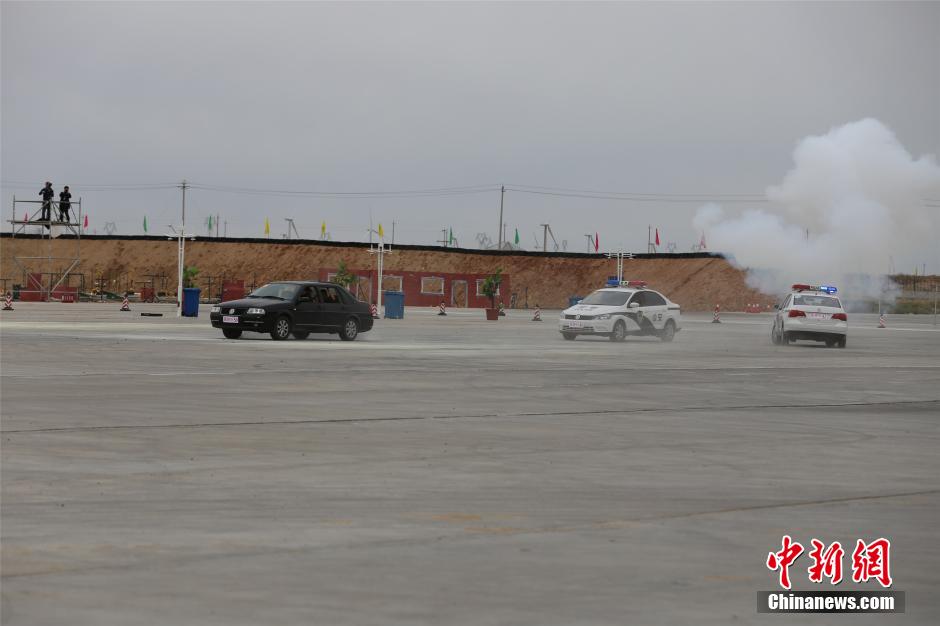 Chinese, Mongolian police hold joint anti-terror drill