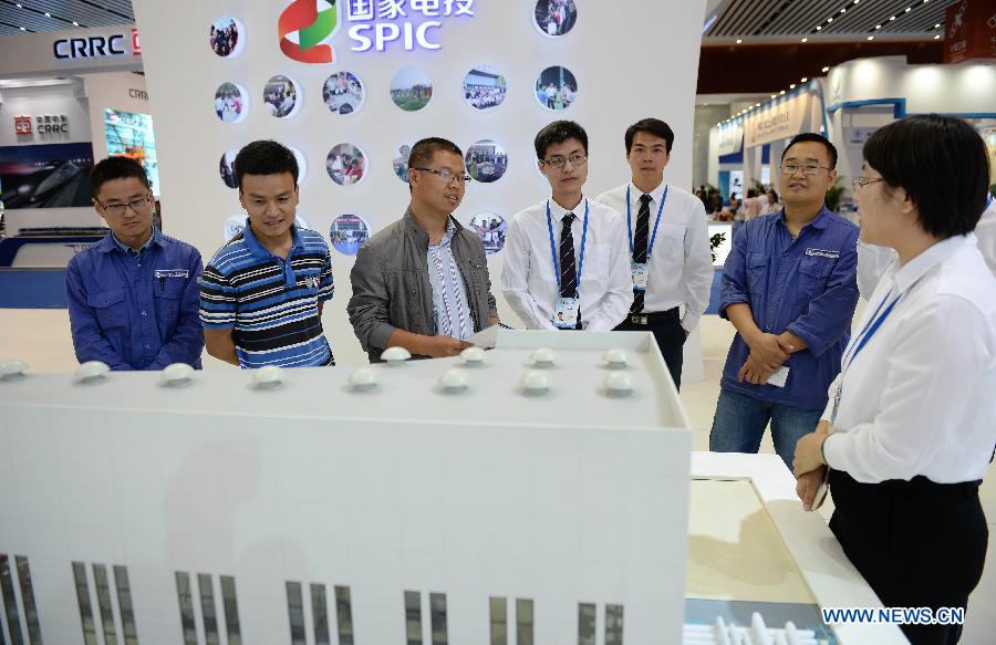 New energy exhibition held during China-Arab States Expo 2015