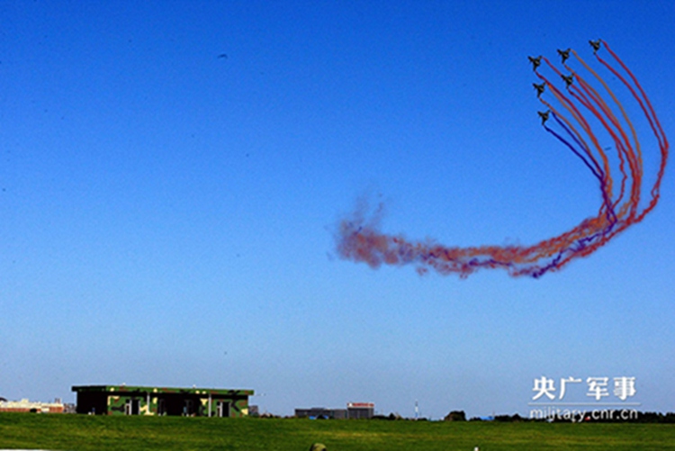 China air force stages stunning aerobatics performance