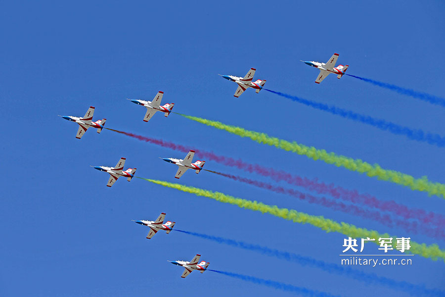 China's air force puts on brilliant air show