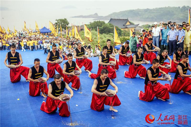 Ancient sea sacrifice ceremony held in Ningbo