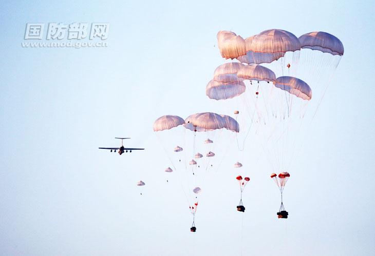 In pics: Airborne troops in 65 years
