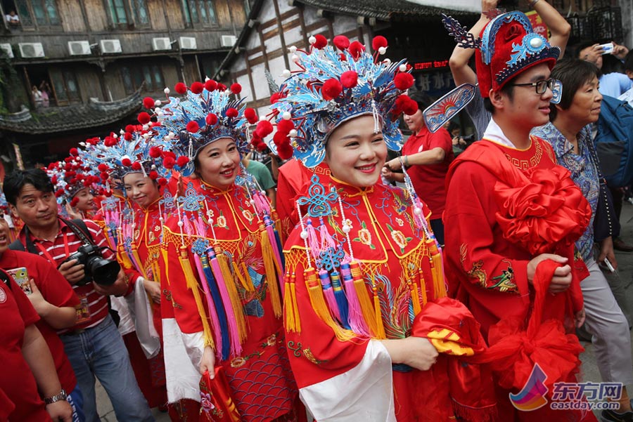Traditional Chinese wedding held in Fengjing Ancient Town