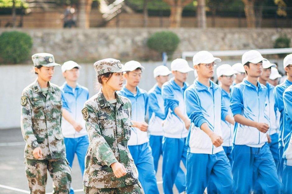 Eye-catching instructor in university military training 