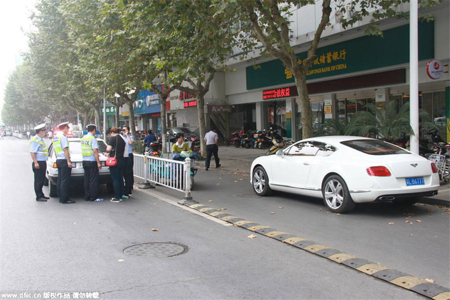 3 million yuan Bentley car seized for using fake license plate