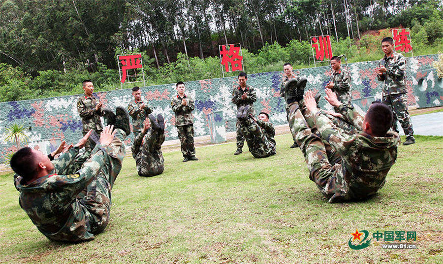 Guangxi armed police conducts various physical exercises