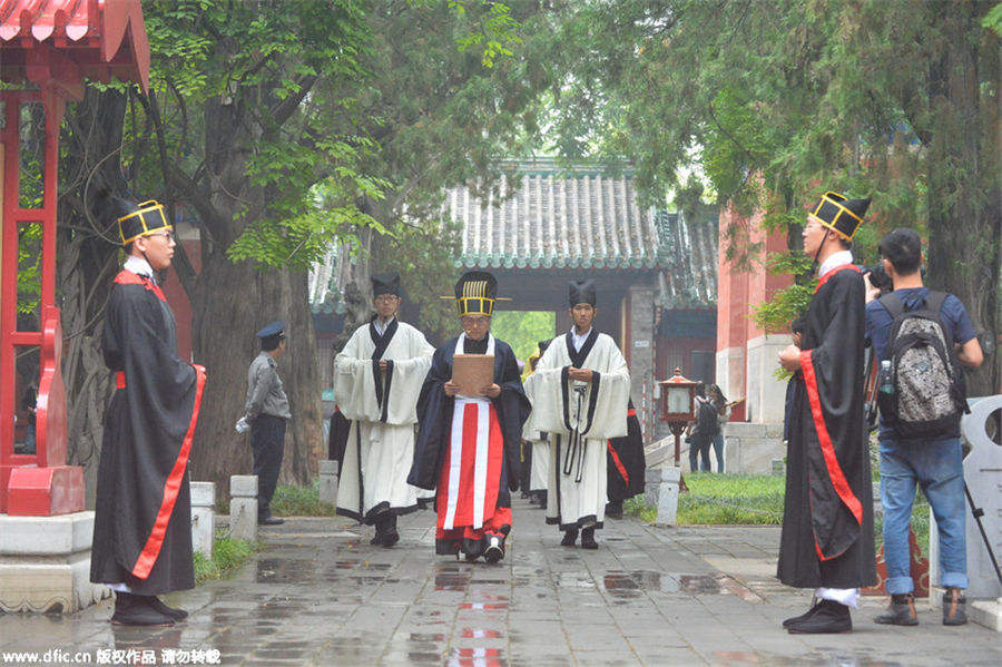 Ceremony held to celebrate Confucius' 2,566th birthday