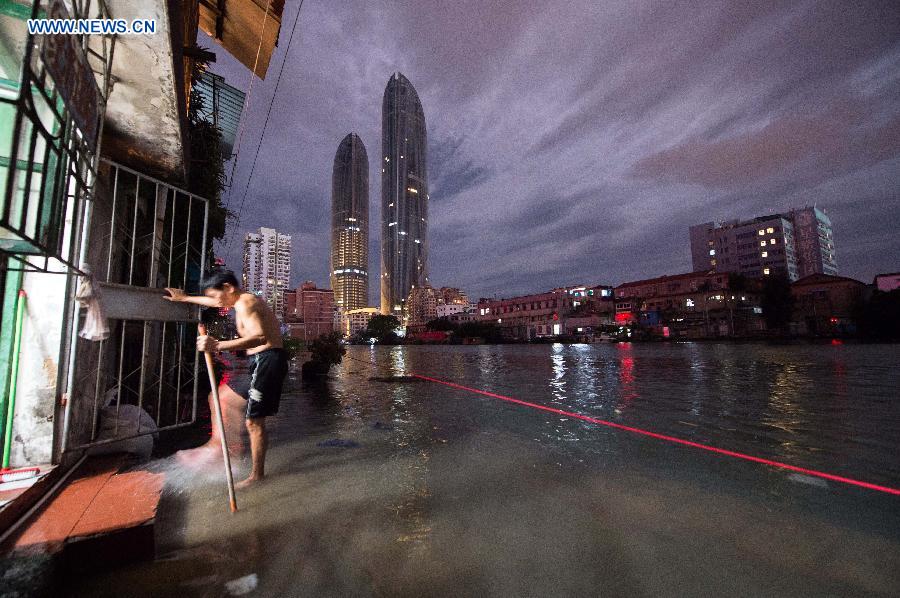 Coastal China braces for Typhoon Dujuan