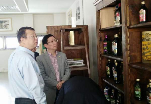 Group President Dong Qin inspected Italian Salov Olive Oil Plant