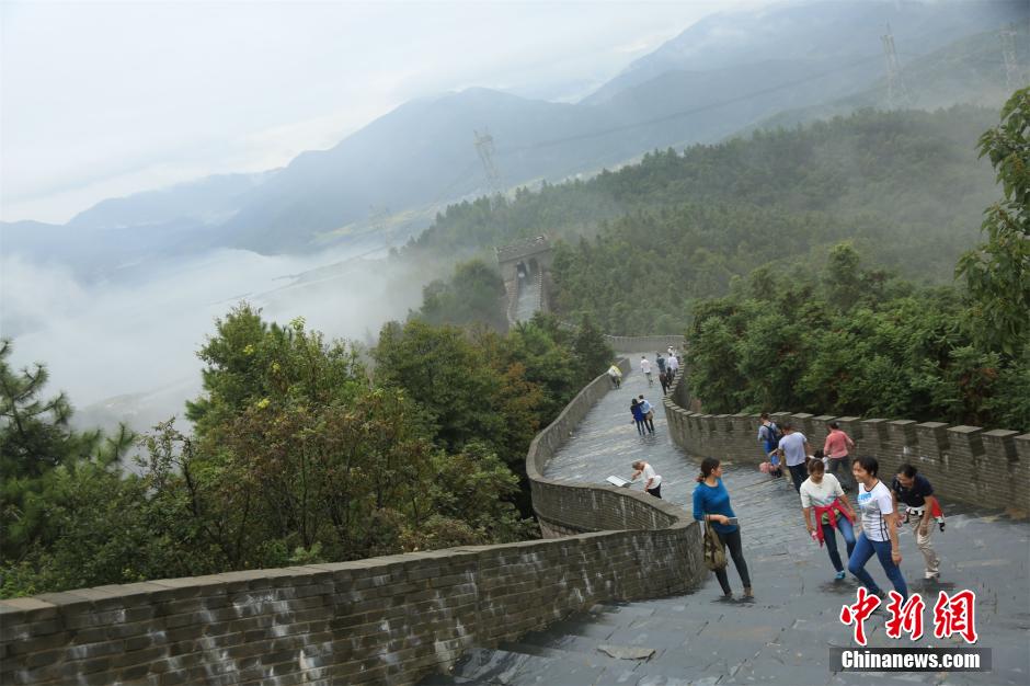 Copycat Great Wall attracts tourists in E China