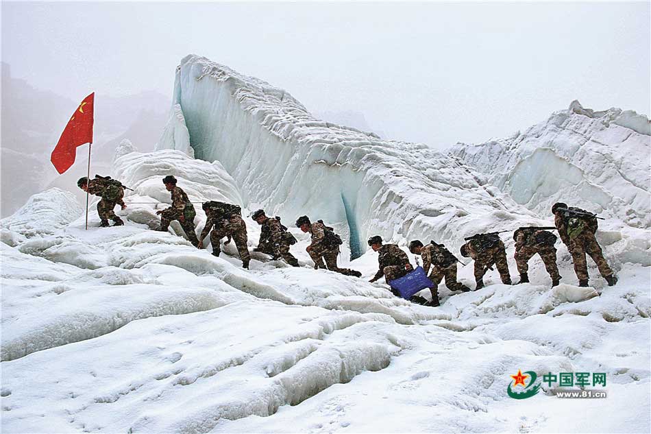 Frontier soldiers patrol snowy mountains