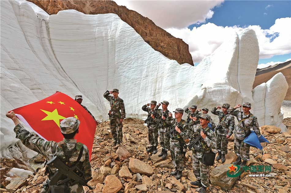 Frontier soldiers patrol snowy mountains
