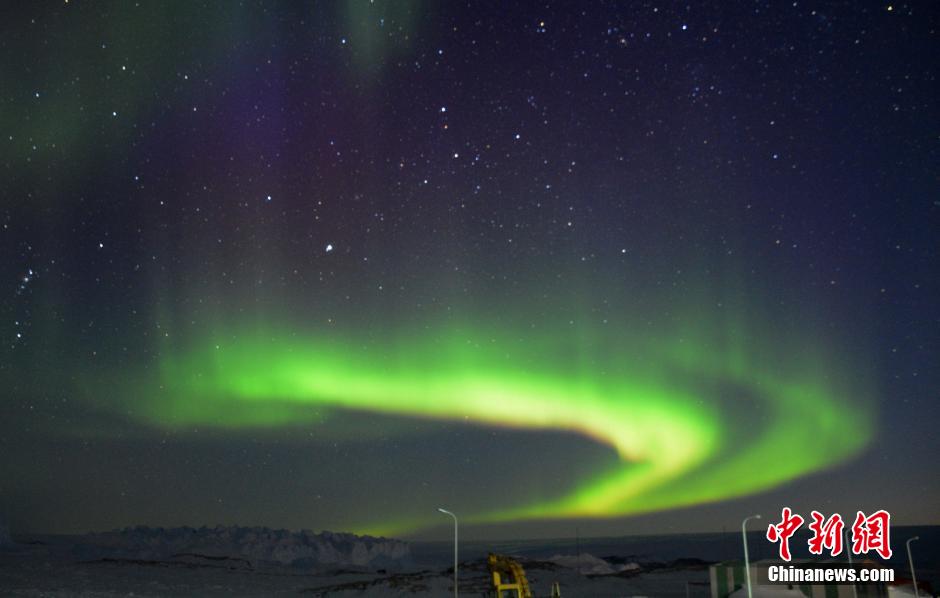 Aurora seen over Chinese Antarctic Zhongshan Station