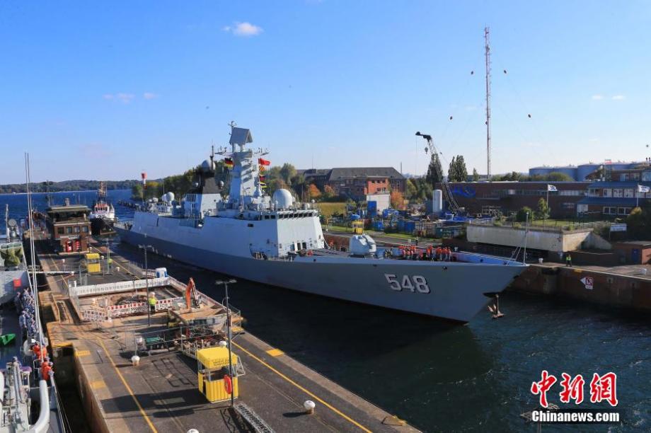 China's naval fleet goes through the Kiel Canal for the first time