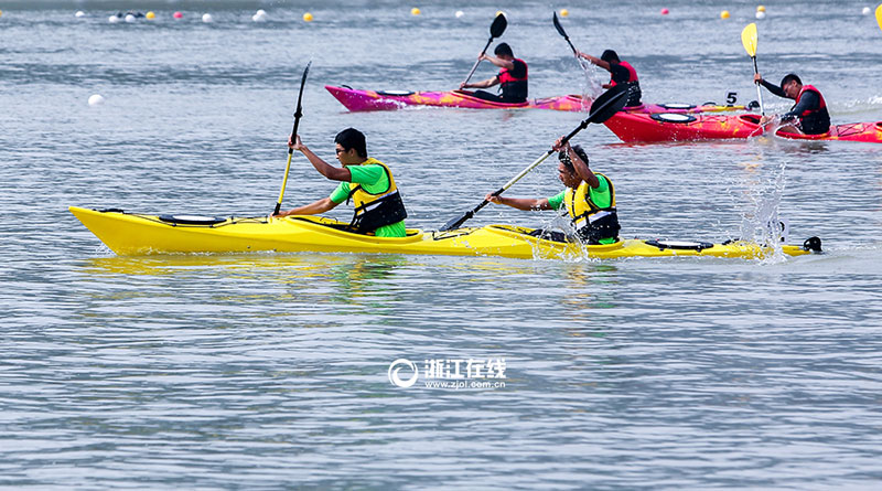 Supermen on water give fantastic performance in Zhejiang
