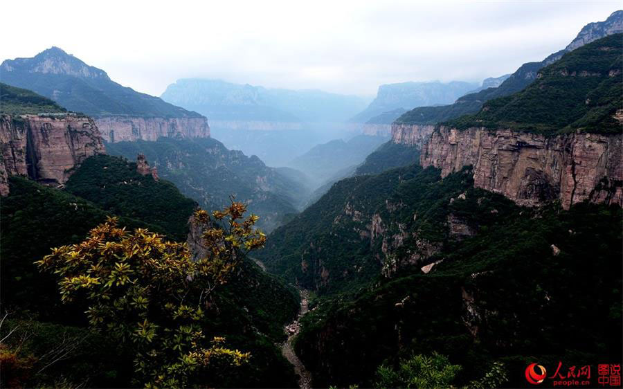 Spectacular perpendicular cliff of Xiyagou Valley