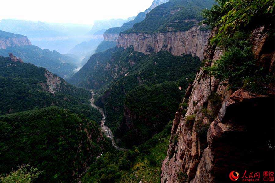 Spectacular perpendicular cliff of Xiyagou Valley