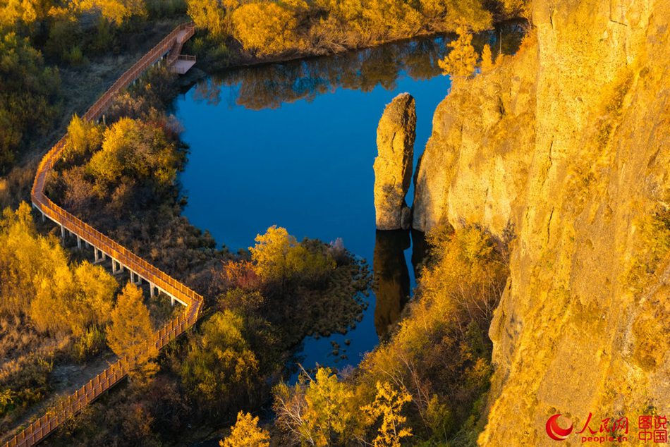 Autumn scenery of Luding Mountain and Huma River in NE China