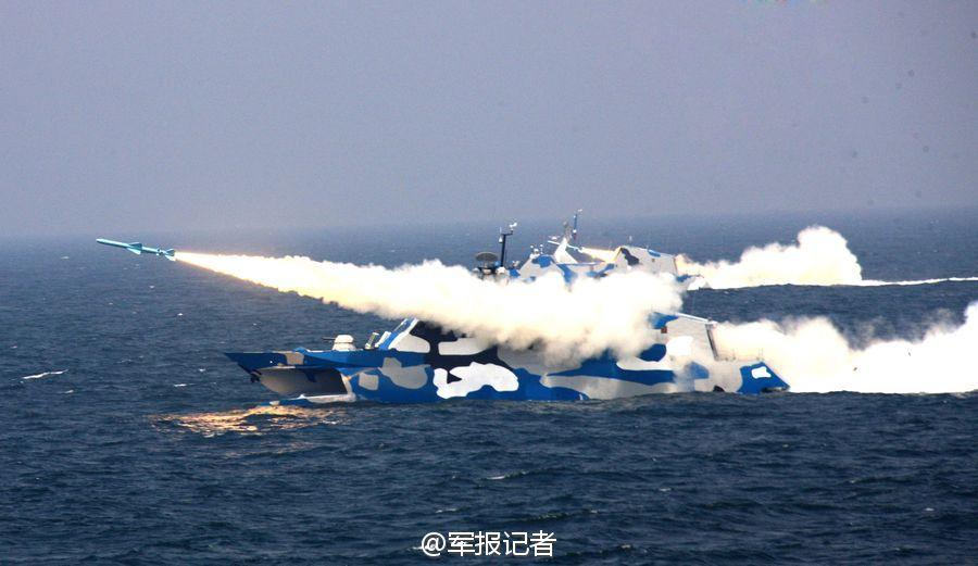 Stunning moments in East China Sea Fleet’s training 