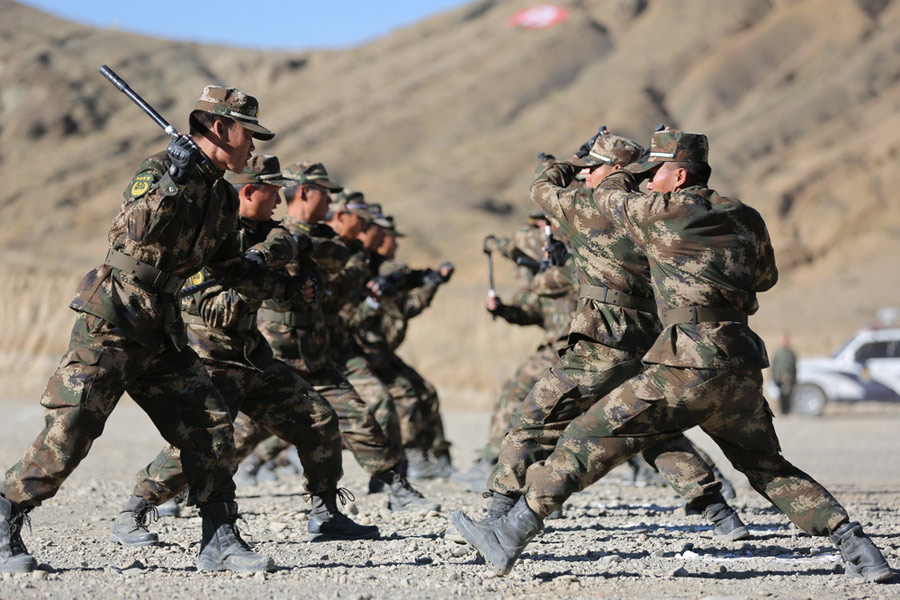 Border Defense Corps in Tibet conducts real combat drill