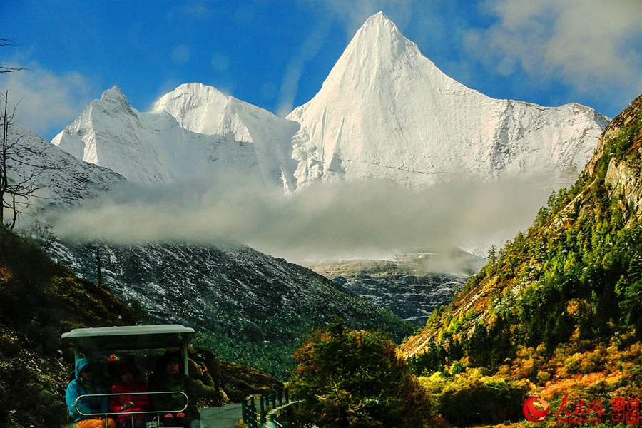 Daocheng Yading: a land of pure beauty