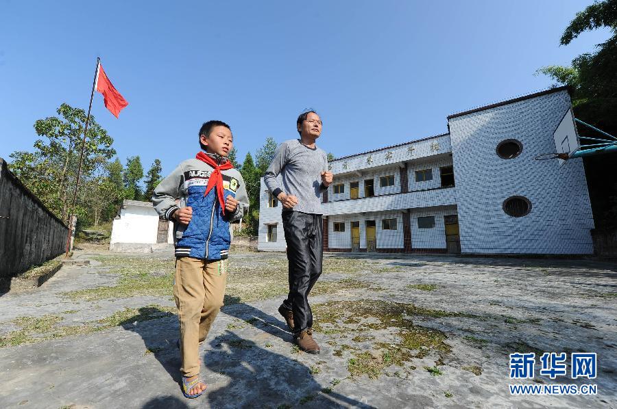 A school with only one teacher and one student