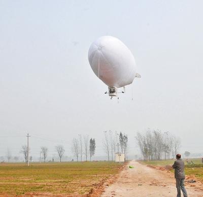 Man spends 300,000 yuan building a manned airship