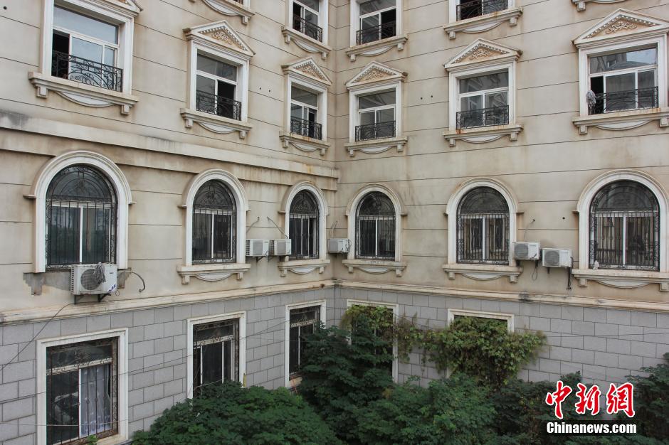 Knock-off 'Capitol' in Wuhan leaves unattended