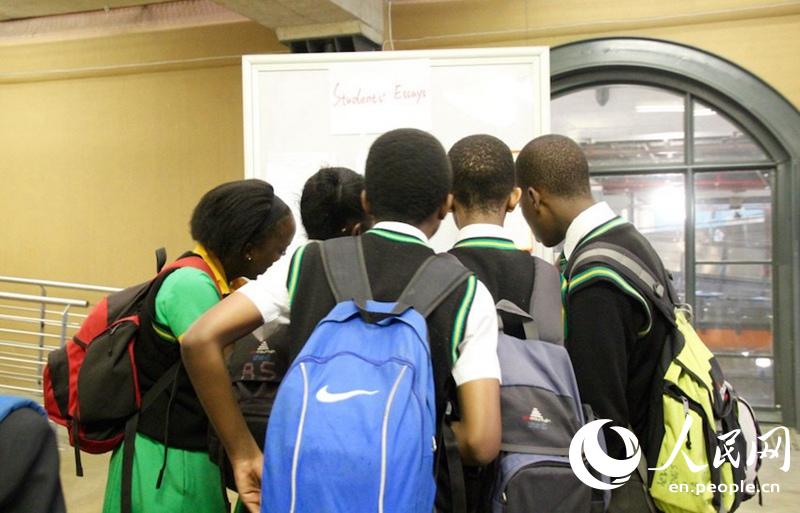 South African students write about China in their eyes
